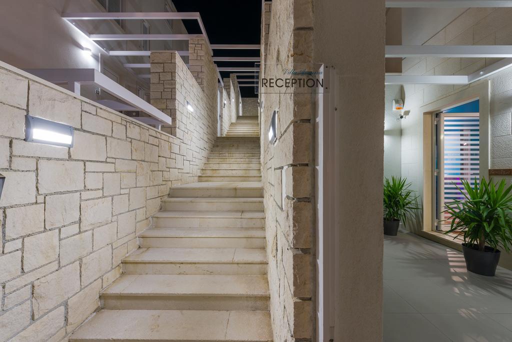 Apartments Villa Azzurra Bol Buitenkant foto