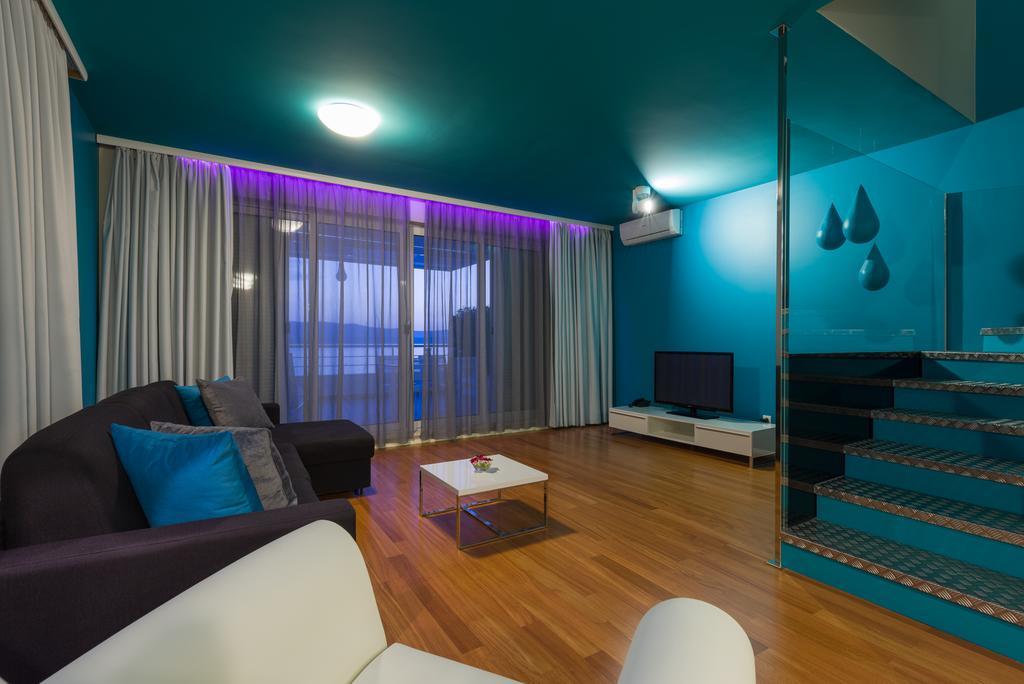 Apartments Villa Azzurra Bol Buitenkant foto