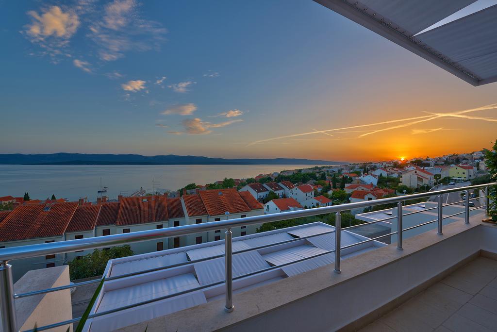 Apartments Villa Azzurra Bol Buitenkant foto