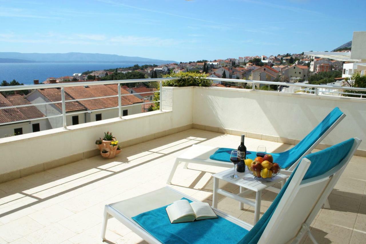 Apartments Villa Azzurra Bol Buitenkant foto